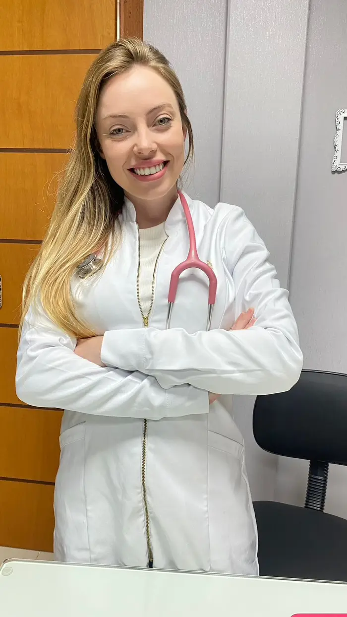 Dra. Marina Peremida — Saúde da Mulher
